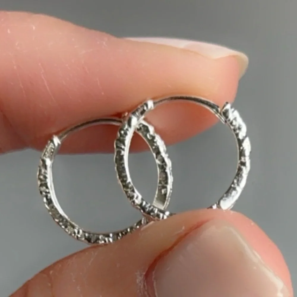Sterling Silver Diamond Cut Textured Huggie Hoops